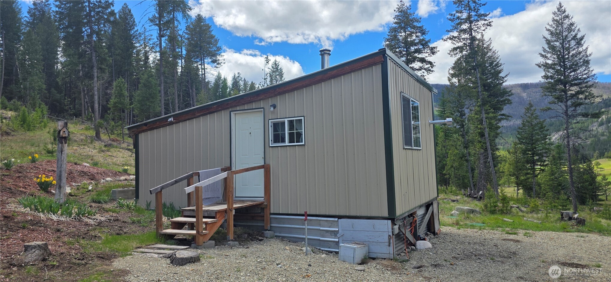 790 BONAPARTE LAKE RD , Tonasket, WA 98855