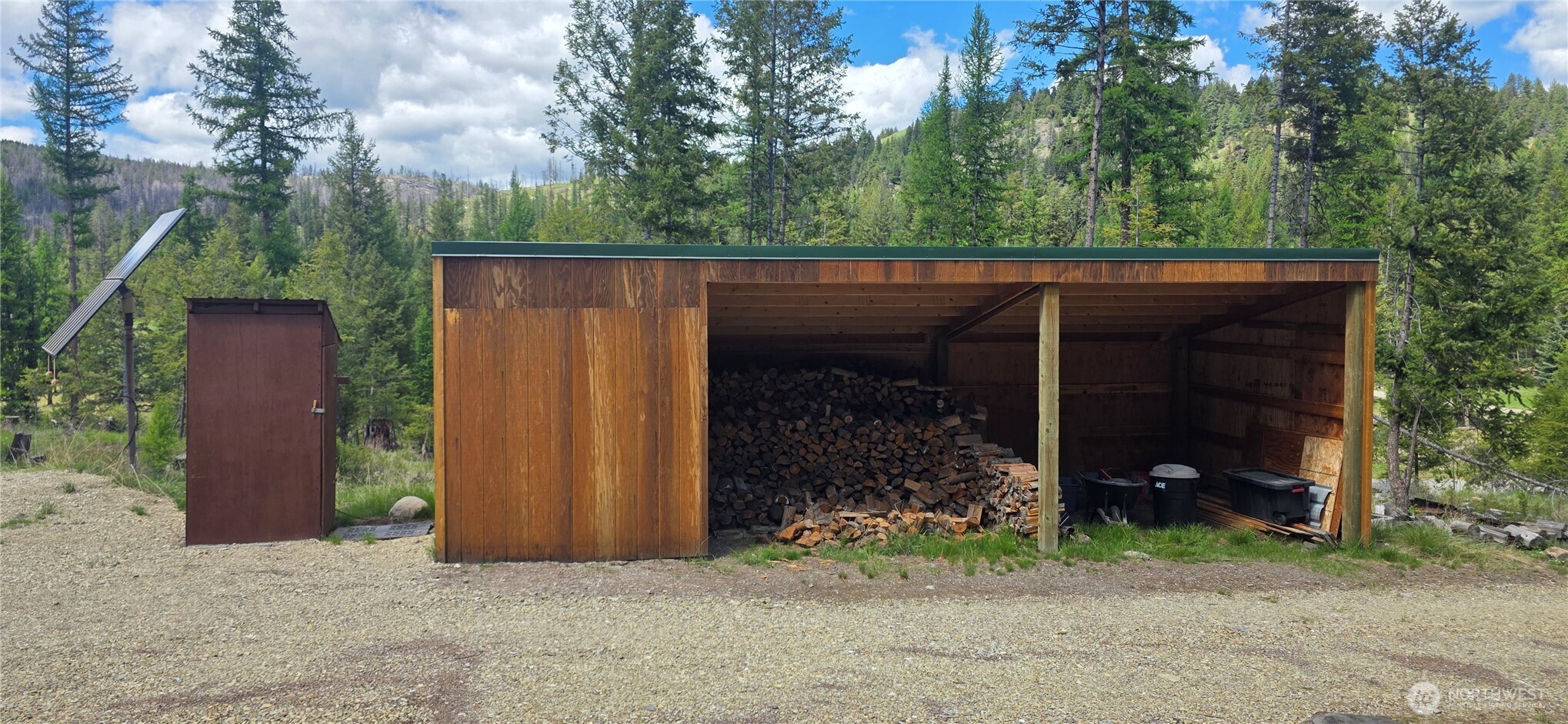 790 BONAPARTE LAKE RD , Tonasket, WA 98855