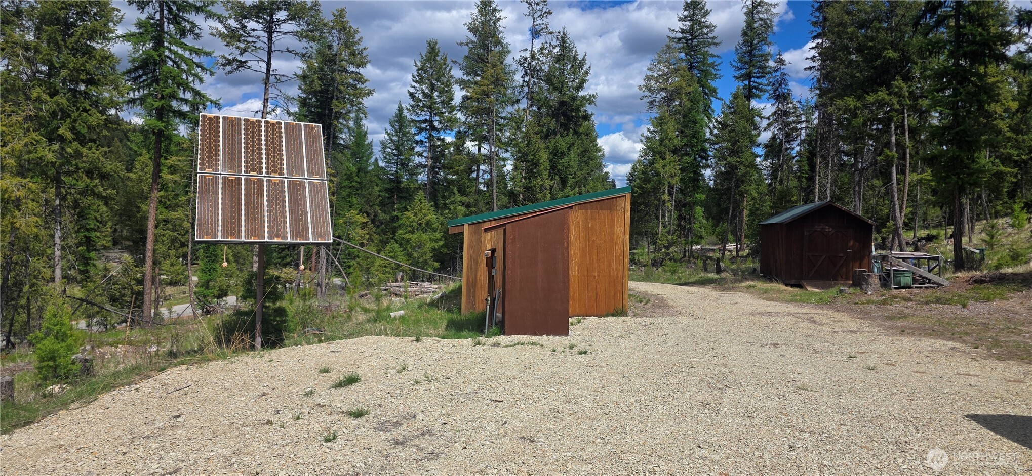 790 BONAPARTE LAKE RD , Tonasket, WA 98855