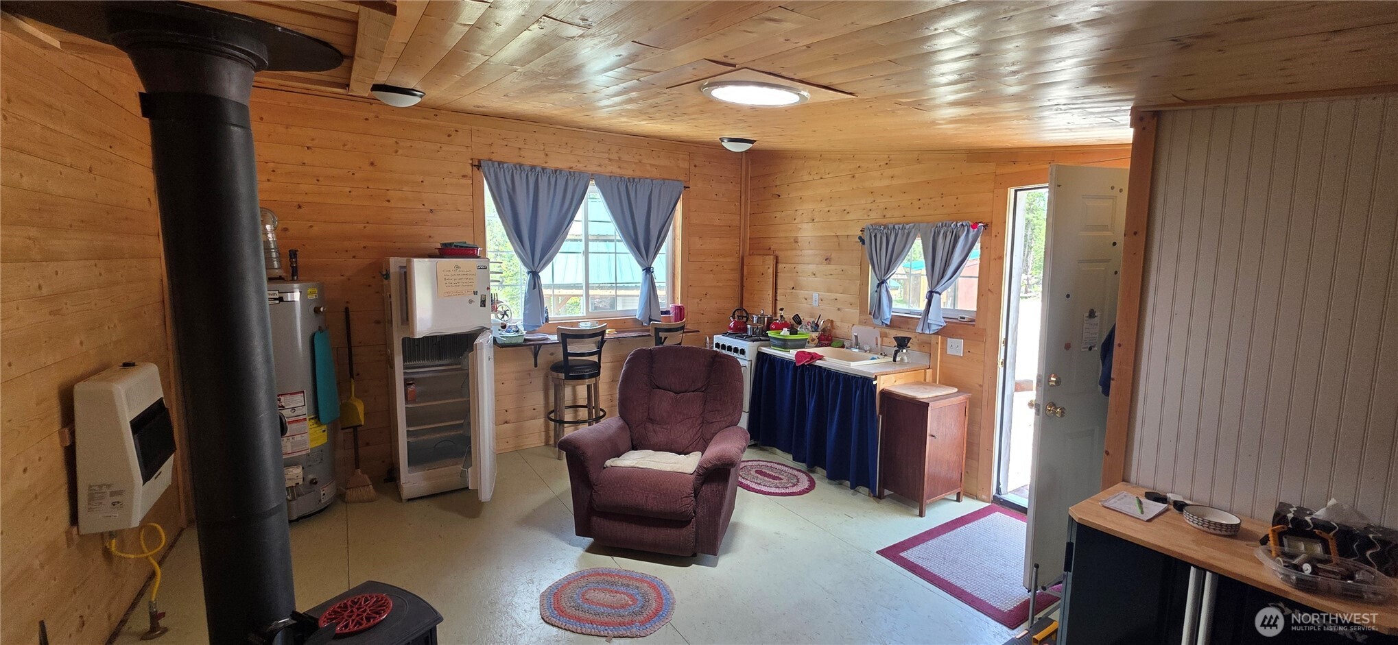 790 BONAPARTE LAKE RD , Tonasket, WA 98855