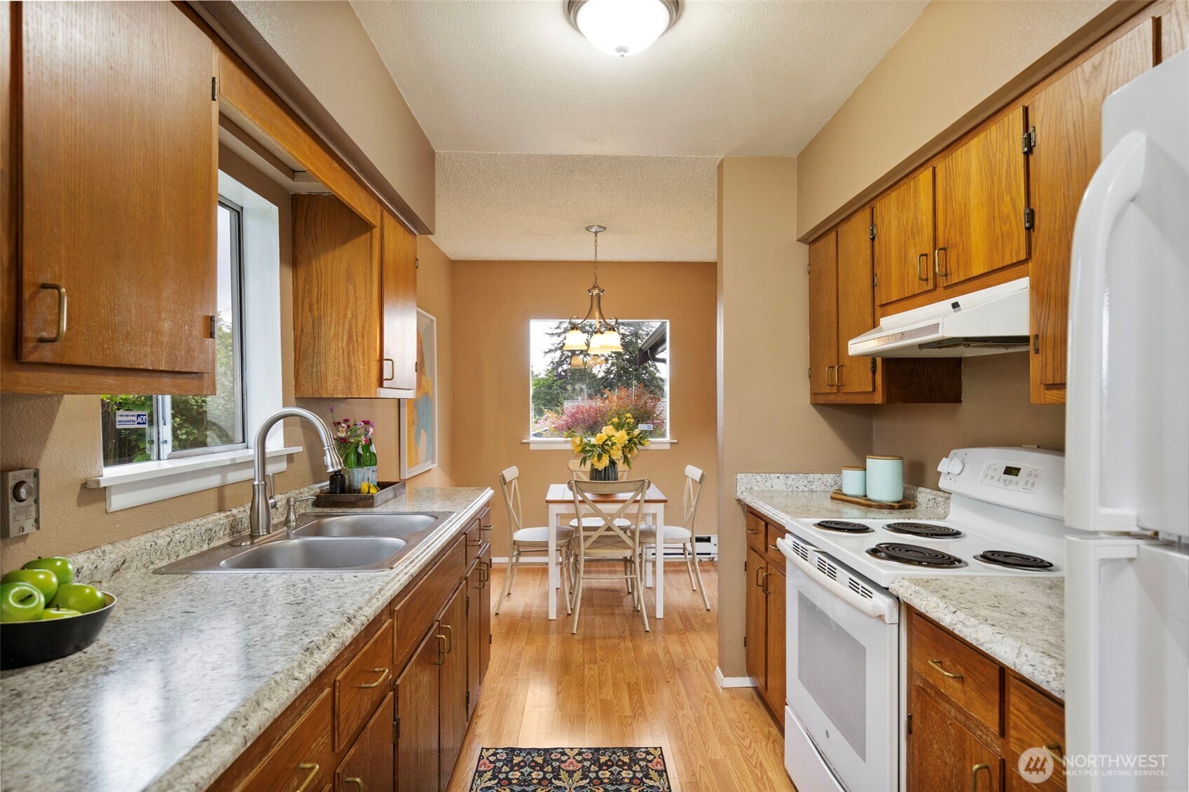 11040 NE Maine Street , Kingston, WA 98346
