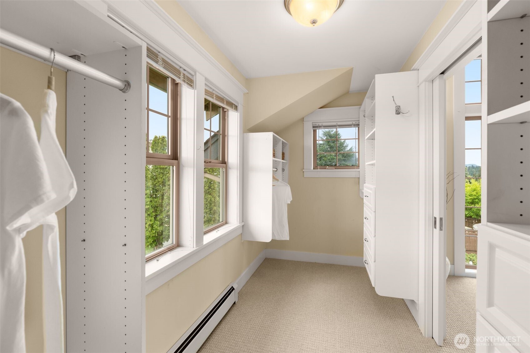 4606 S Andover Street , Seattle, WA 98118-1249