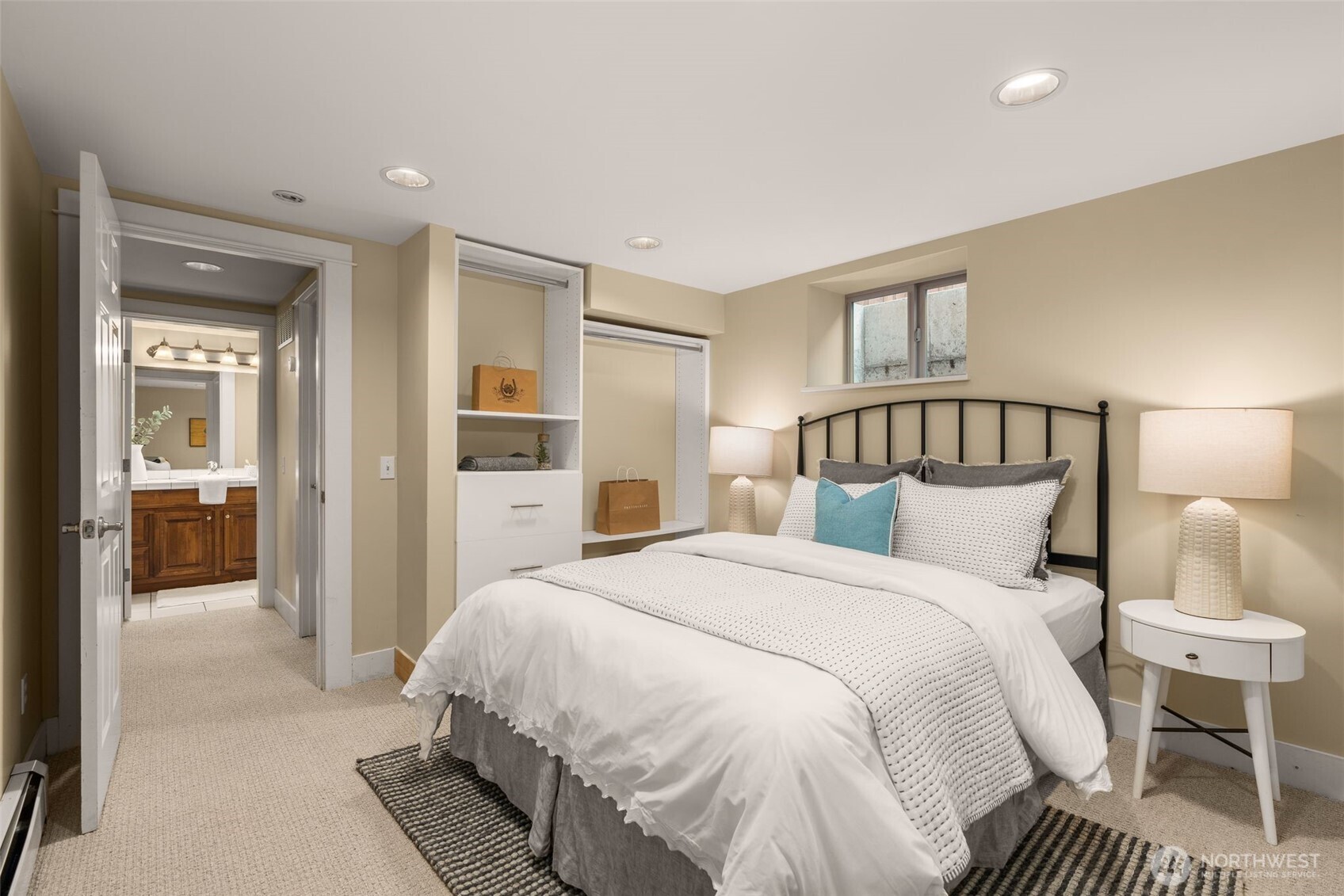 4606 S Andover Street , Seattle, WA 98118-1249