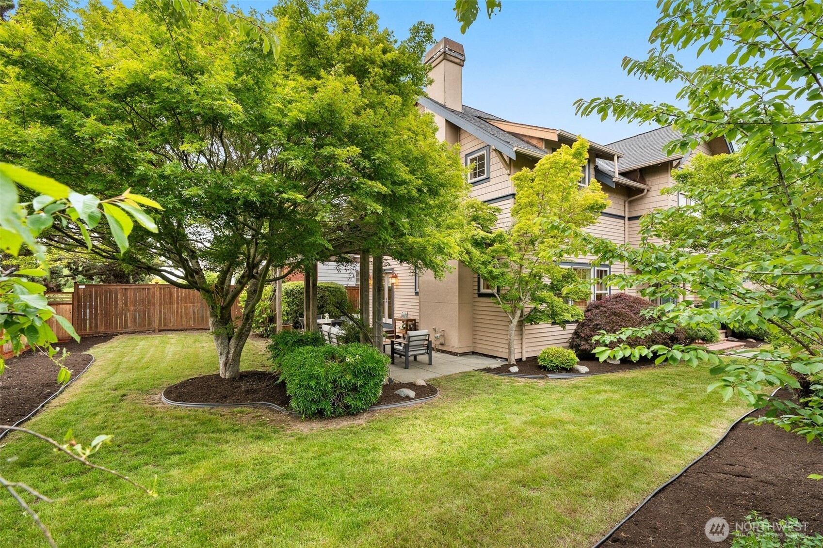 4606 S Andover Street , Seattle, WA 98118-1249