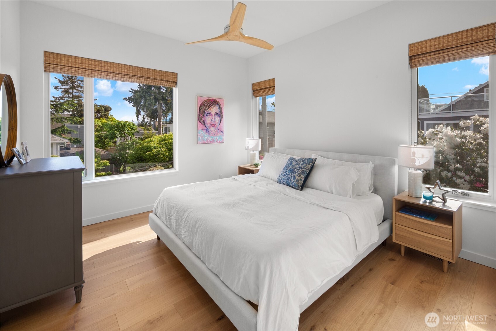 3303 37th Avenue W, Seattle, WA 98199