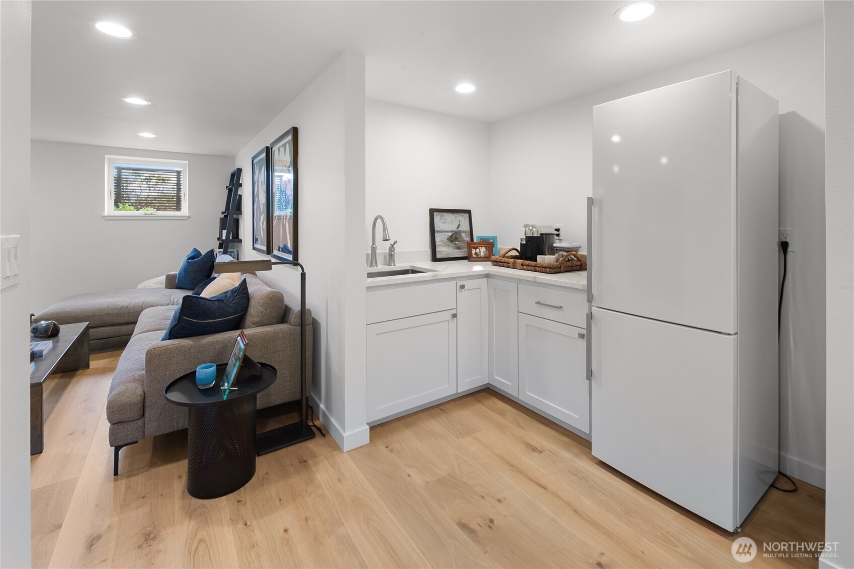 3303 37th Avenue W, Seattle, WA 98199