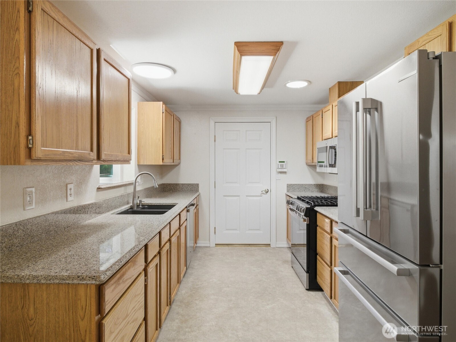 322 Country Estates Drive W, Rainier, WA 98576