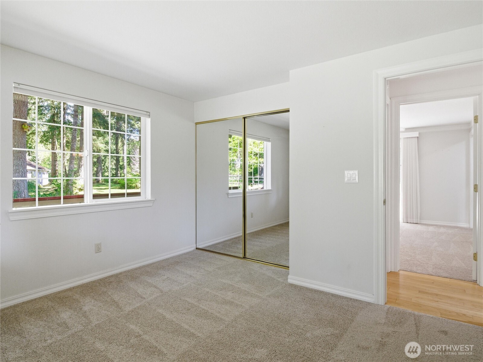 322 Country Estates Drive W, Rainier, WA 98576