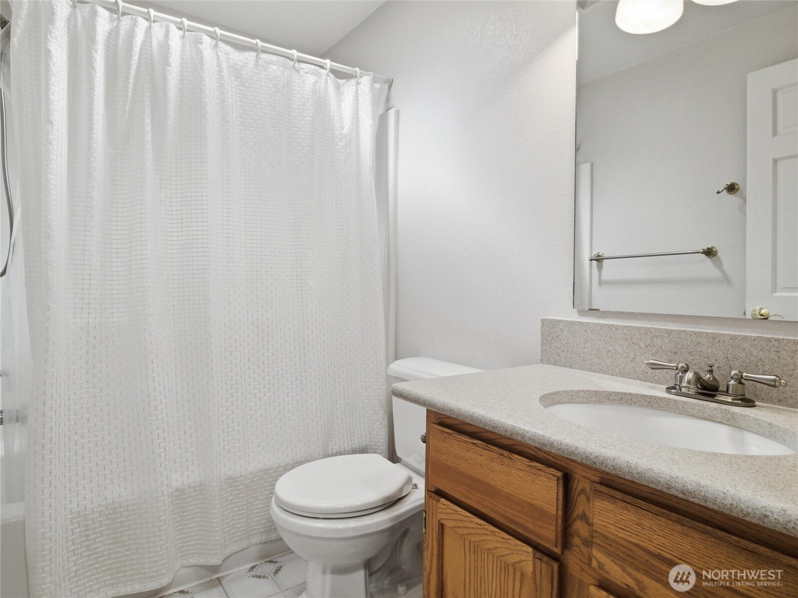 322 Country Estates Drive W, Rainier, WA 98576