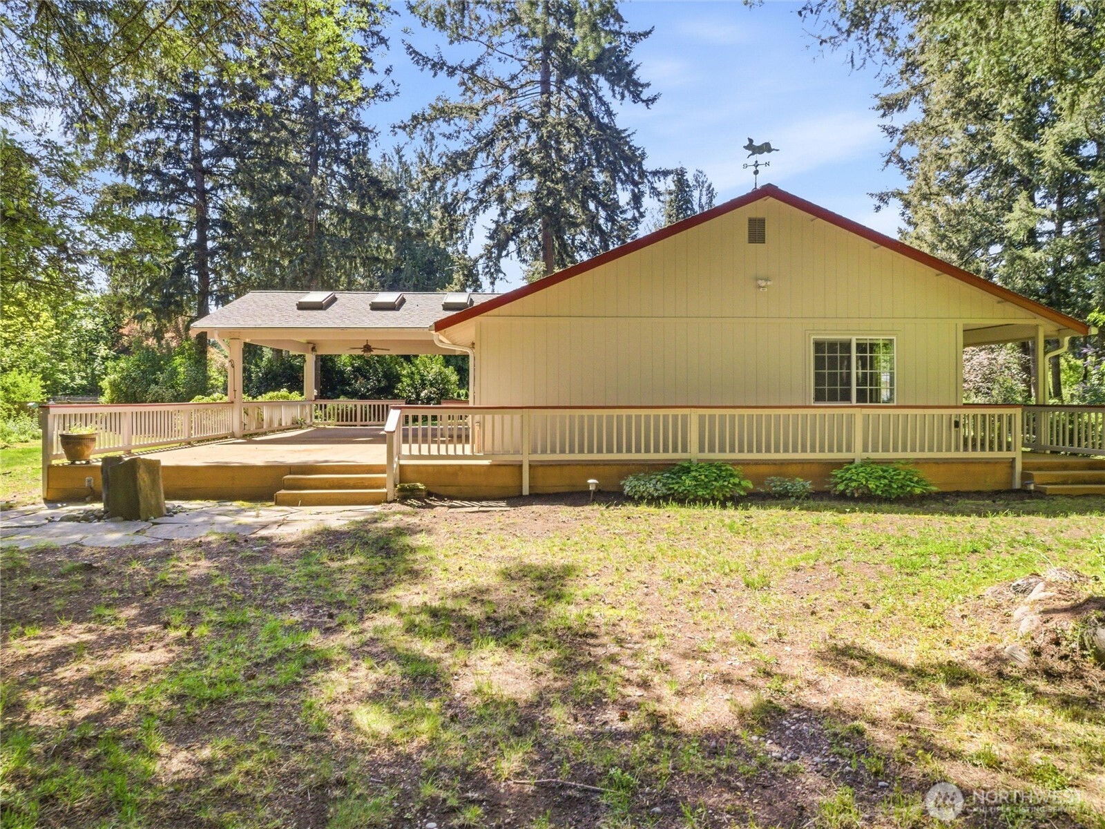 322 Country Estates Drive W, Rainier, WA 98576