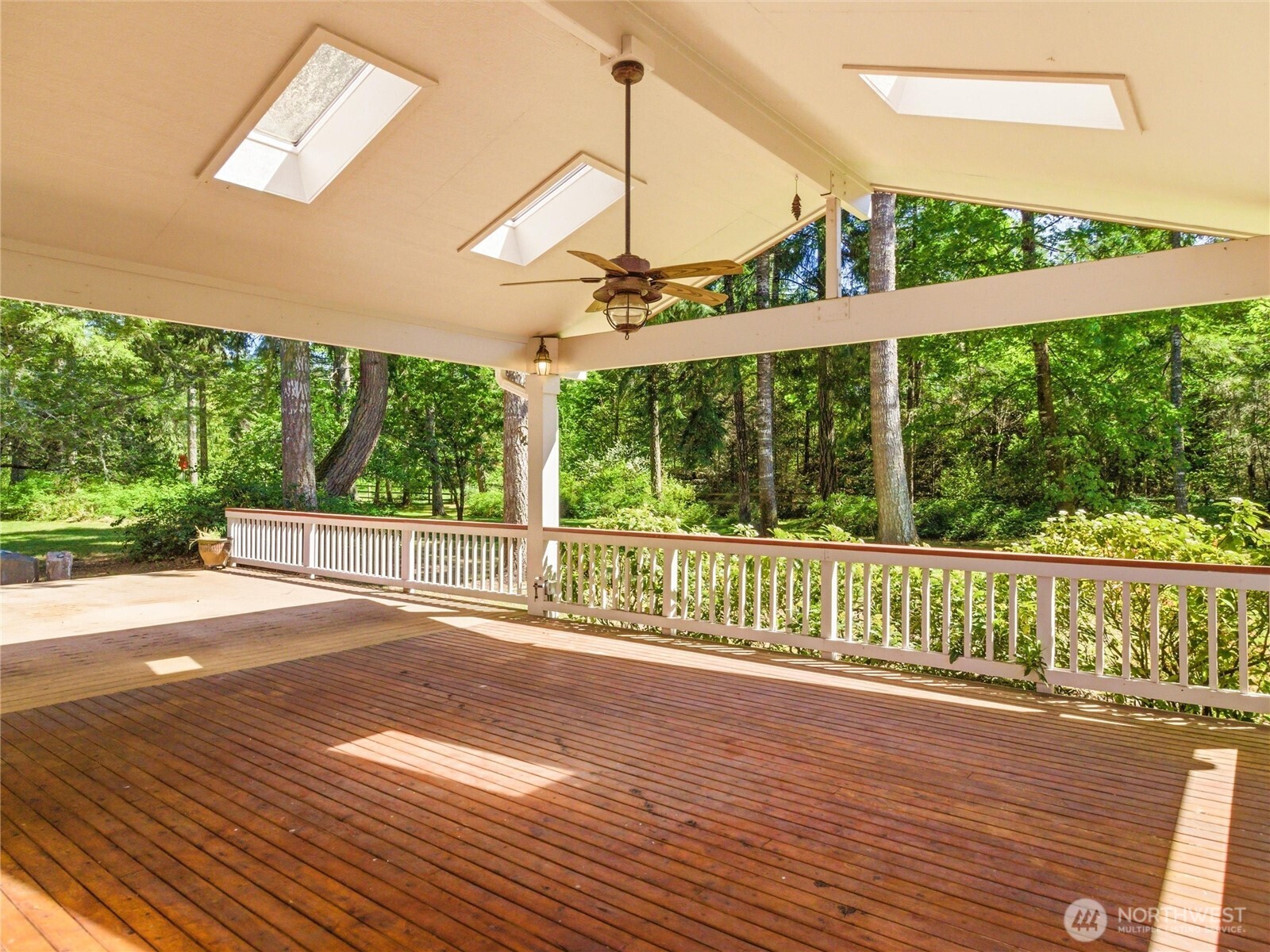 322 Country Estates Drive W, Rainier, WA 98576