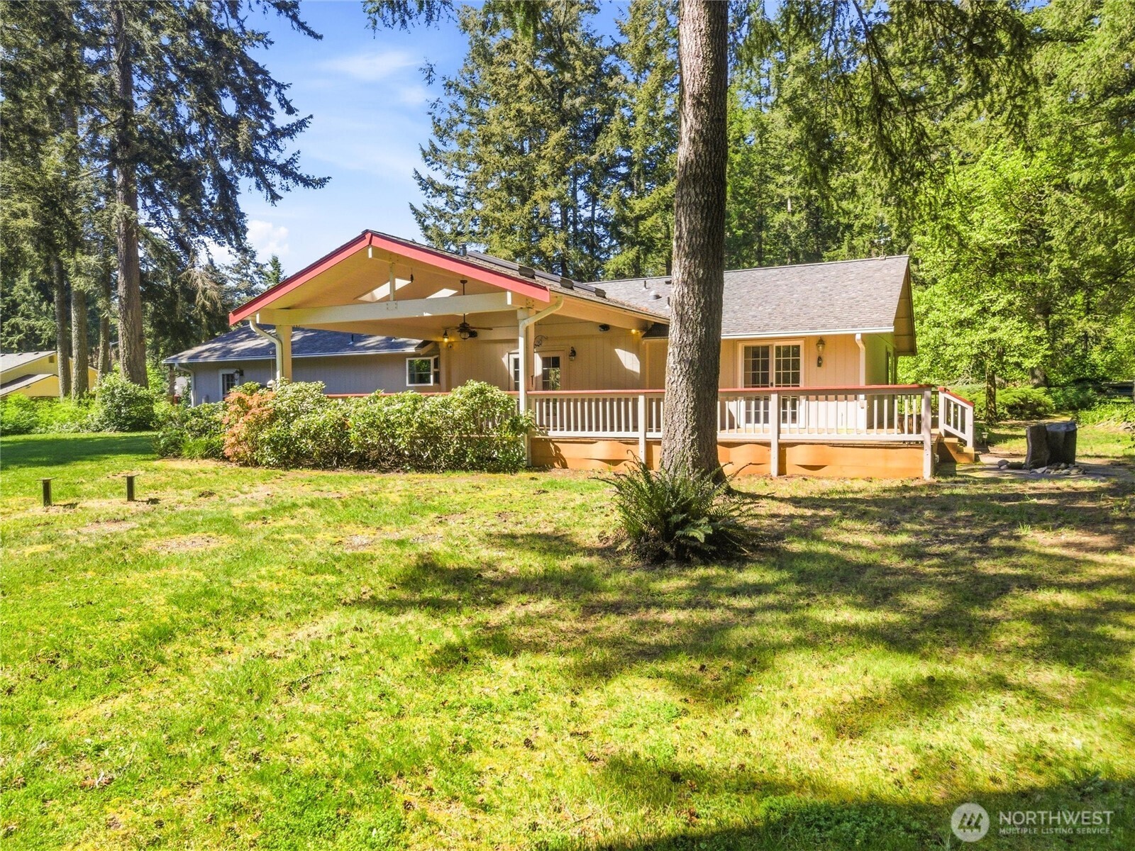 322 Country Estates Drive W, Rainier, WA 98576