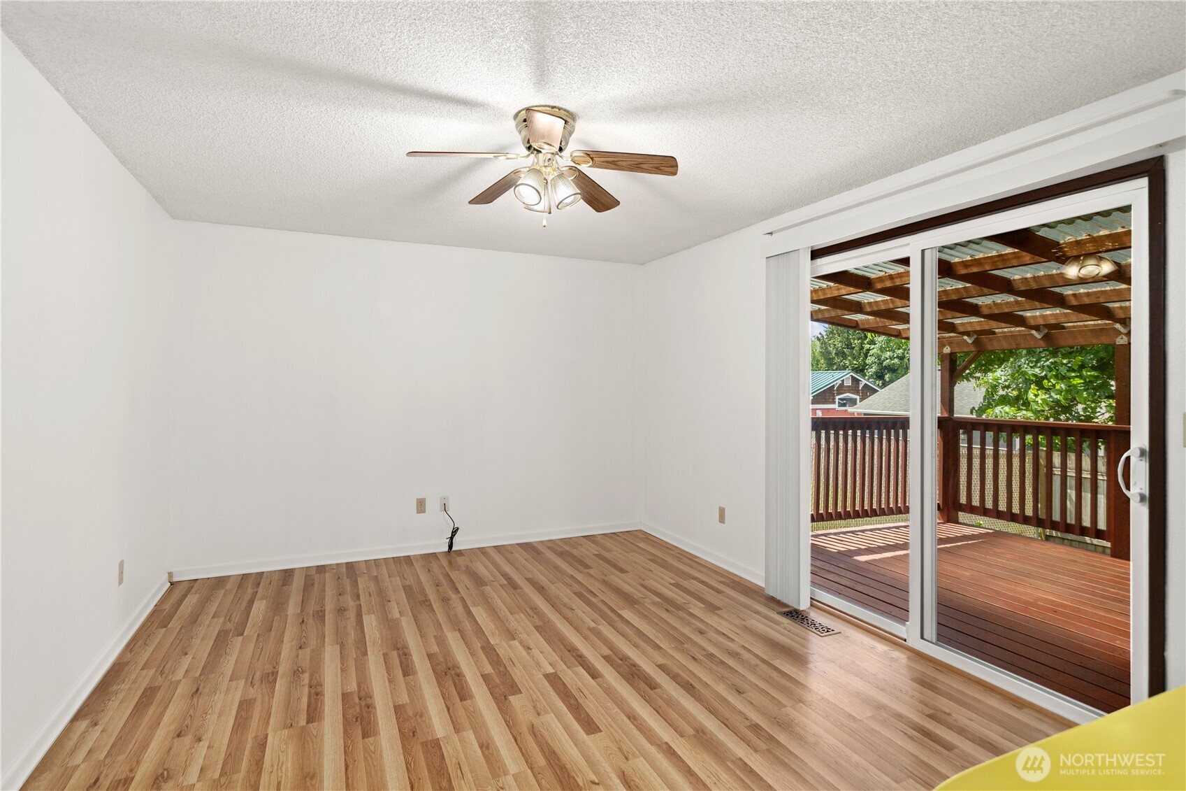 6955 Aegean Boulevard NE, Bremerton, WA 98311