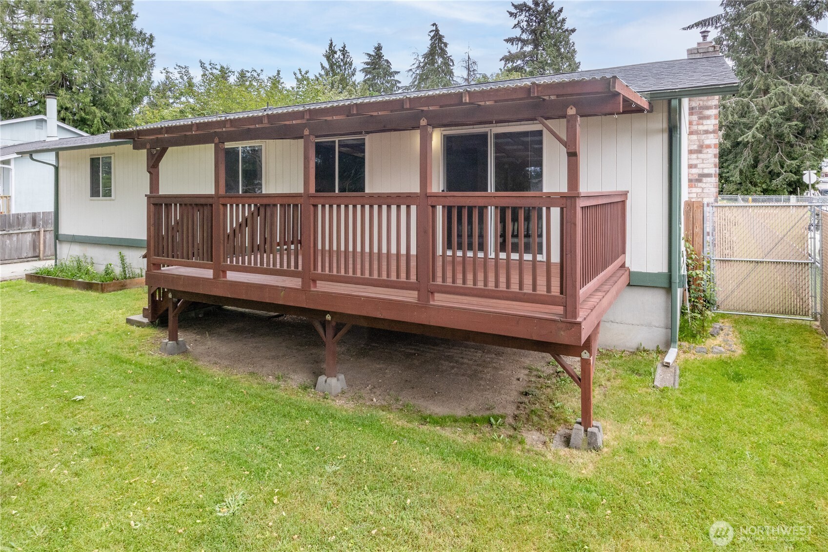 6955 Aegean Boulevard NE, Bremerton, WA 98311