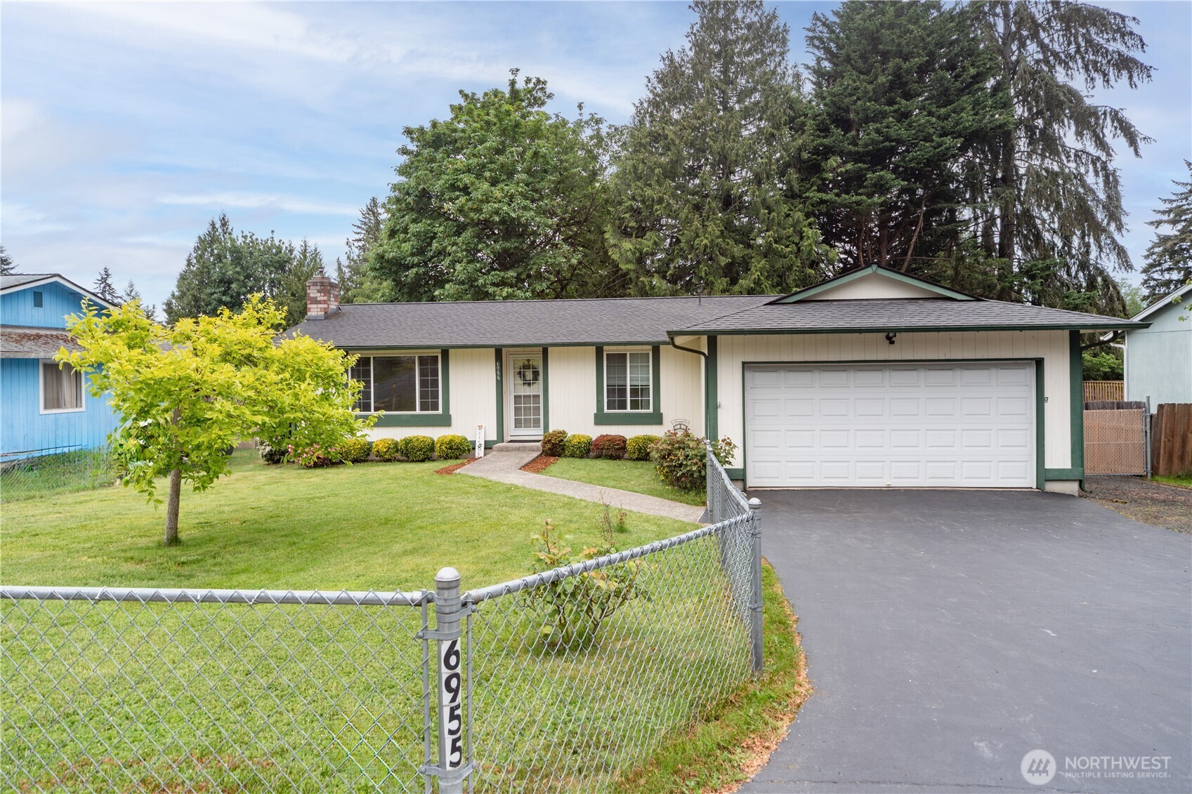 6955 Aegean Boulevard NE, Bremerton, WA 98311