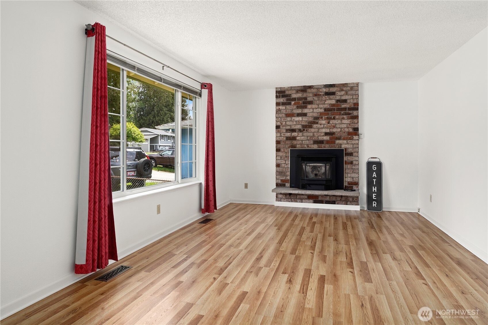 6955 Aegean Boulevard NE, Bremerton, WA 98311
