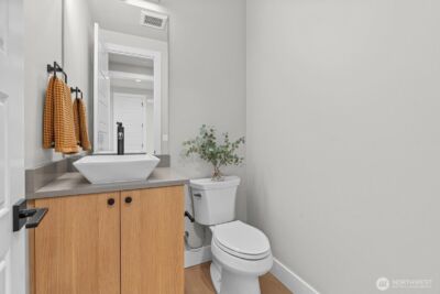 15058 75th Ave NE, Kenmore, WA 98028 - Photo 8