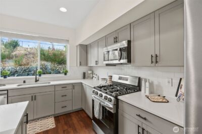 10049 Kings Landing Avenue NW, Bremerton, WA 98311 - Photo 12