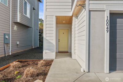 10049 Kings Landing Avenue NW, Bremerton, WA 98311 - Photo 2