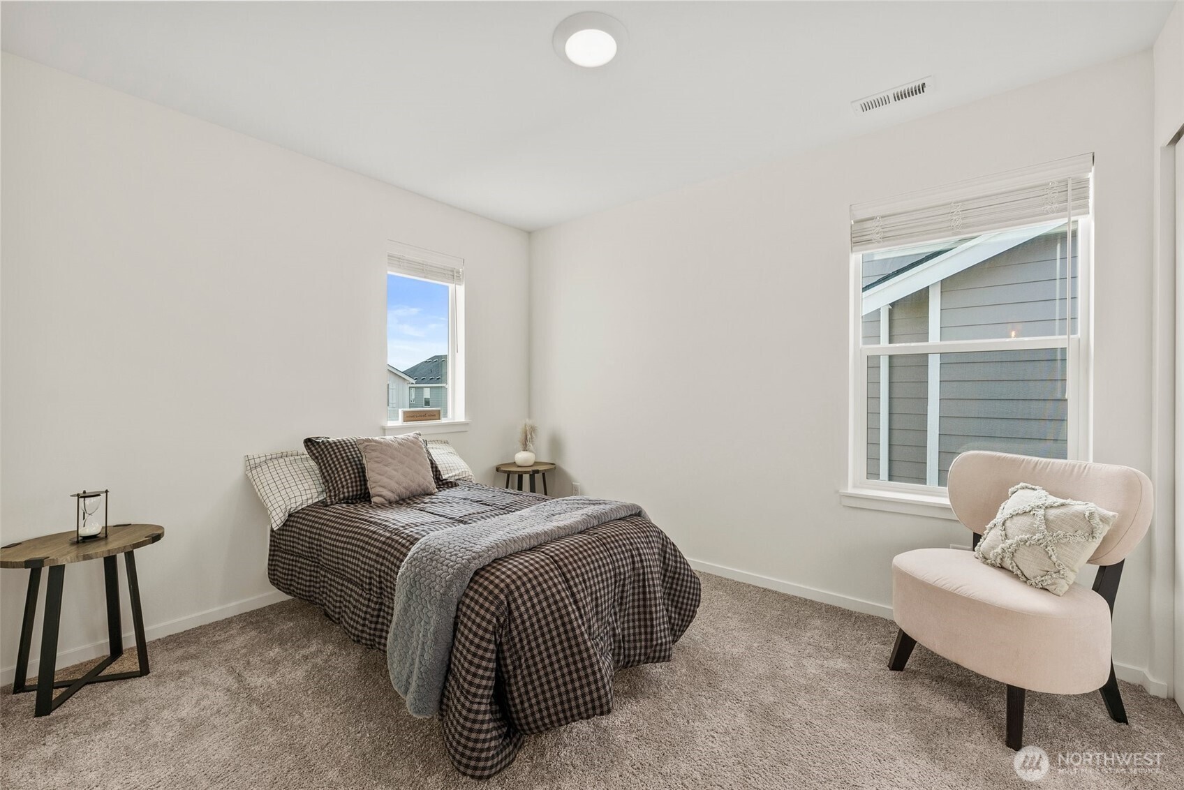 10049 Kings Landing Avenue NW, Bremerton, WA 98311