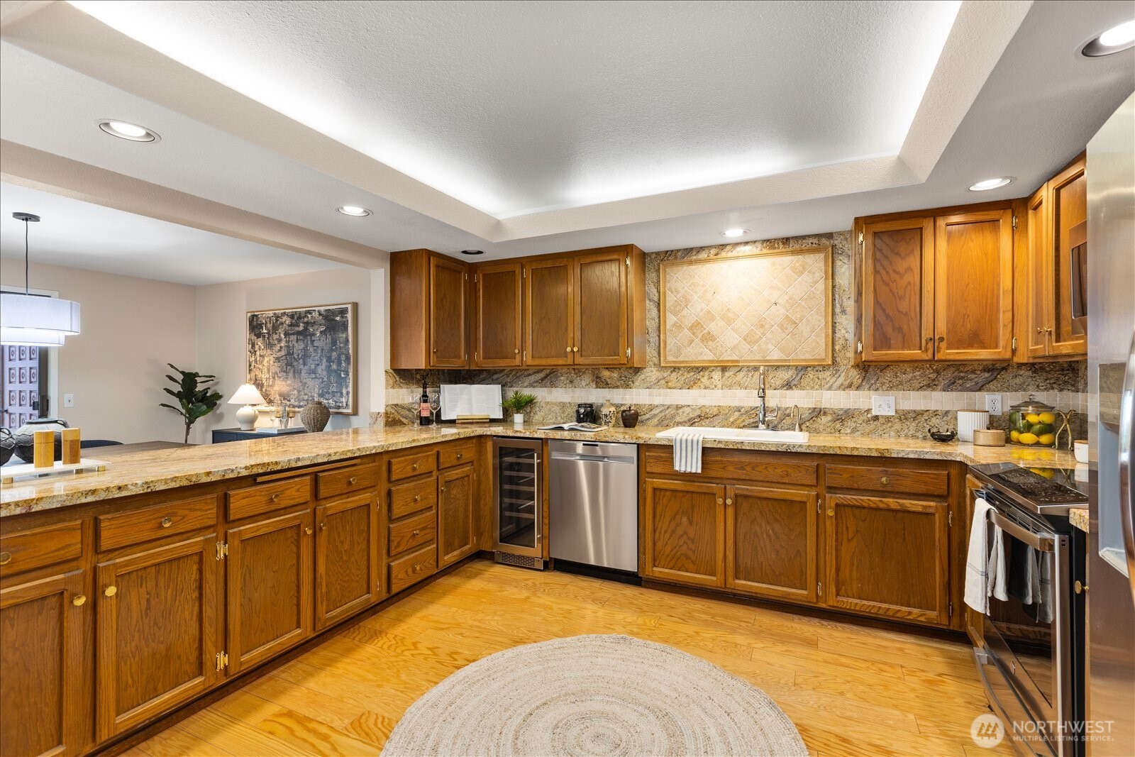 1005 5th Avenue S #301, Edmonds, WA 98020