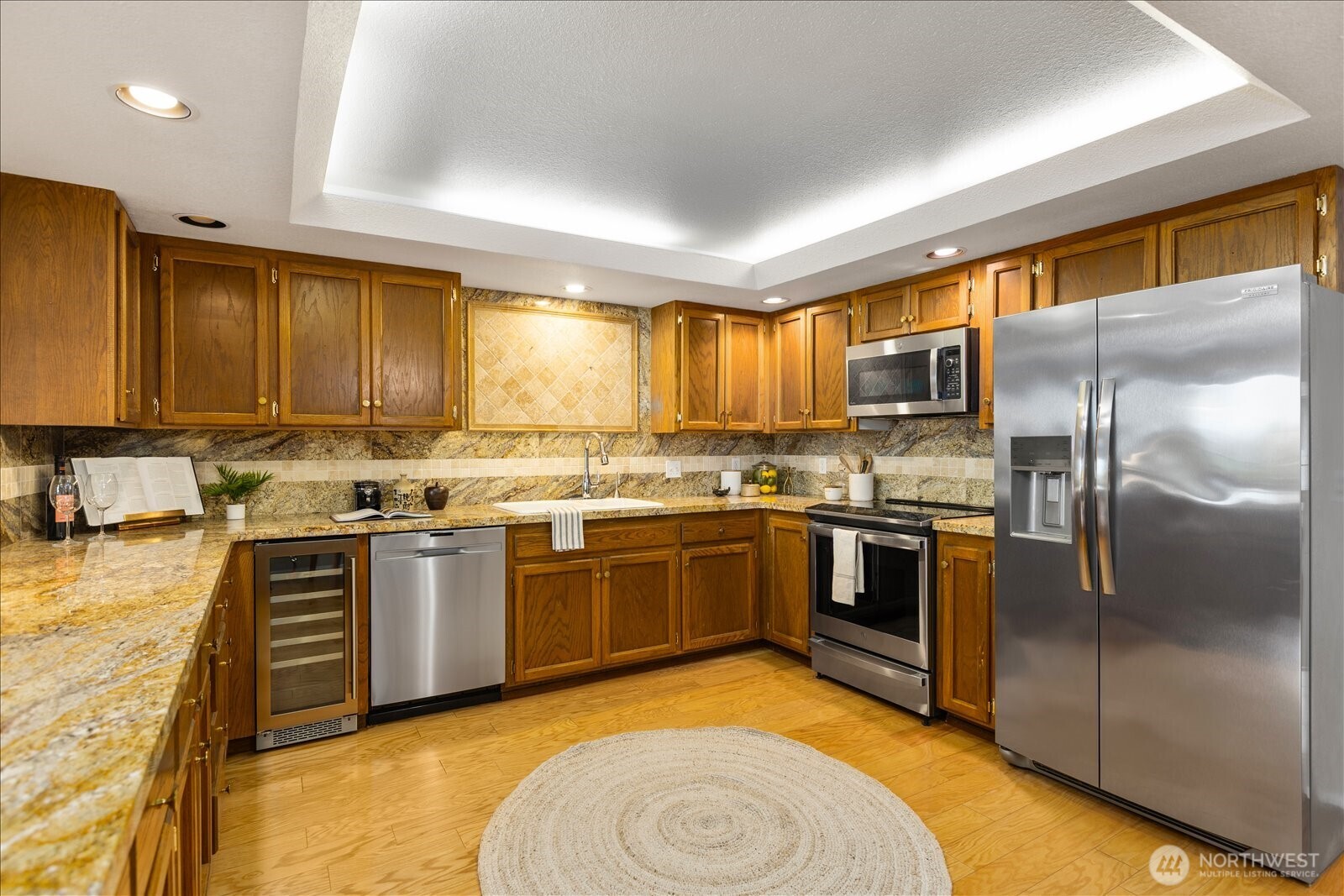 1005 5th Avenue S #301, Edmonds, WA 98020