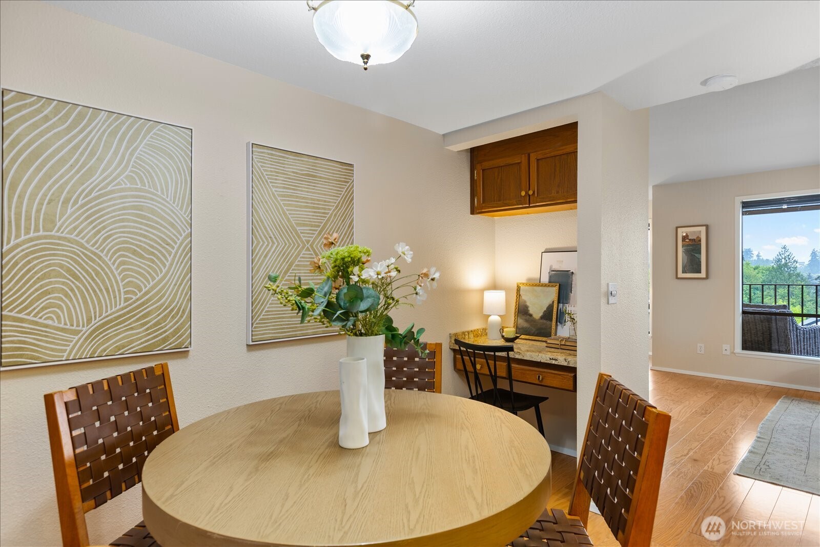 1005 5th Avenue S #301, Edmonds, WA 98020