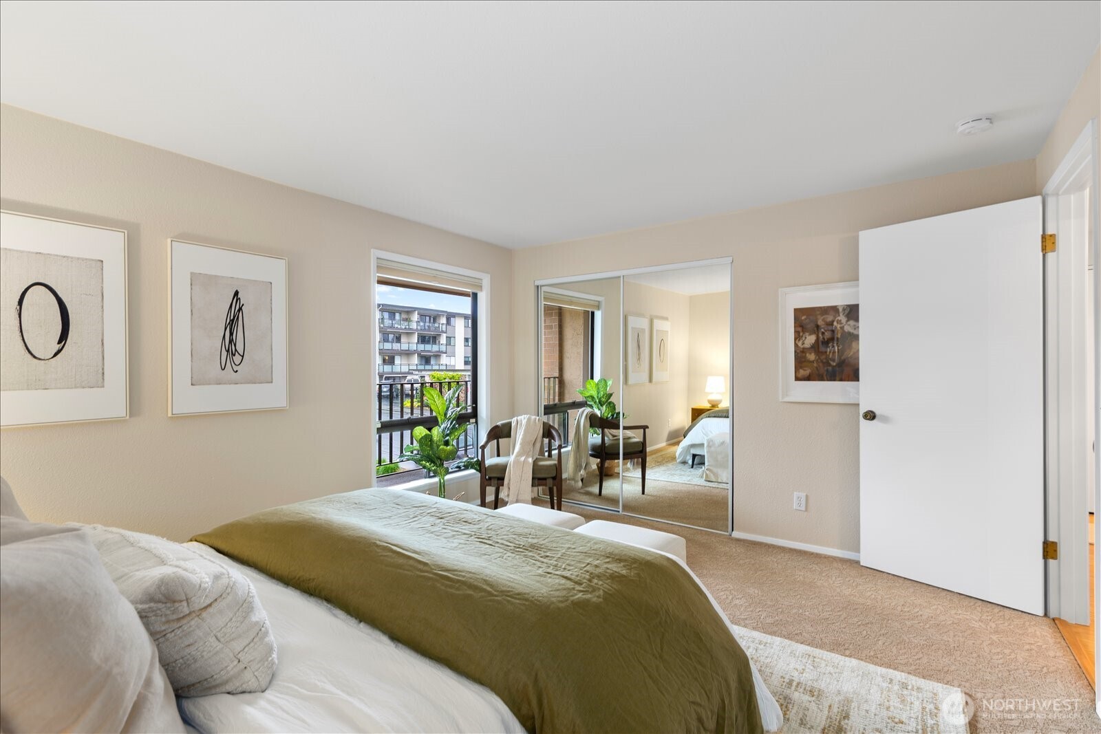 1005 5th Avenue S #301, Edmonds, WA 98020