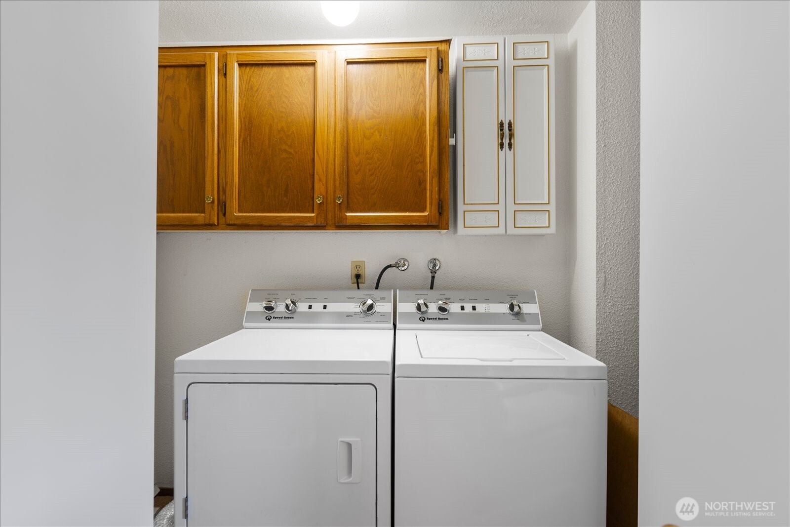 1005 5th Avenue S #301, Edmonds, WA 98020