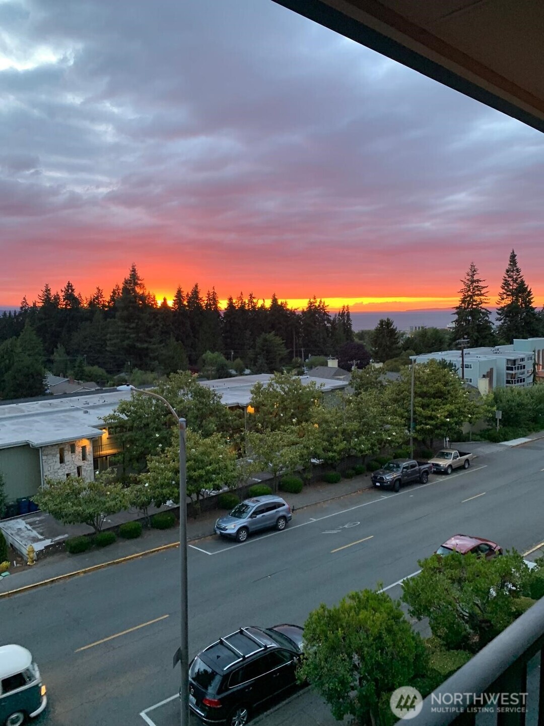 1005 5th Avenue S #301, Edmonds, WA 98020