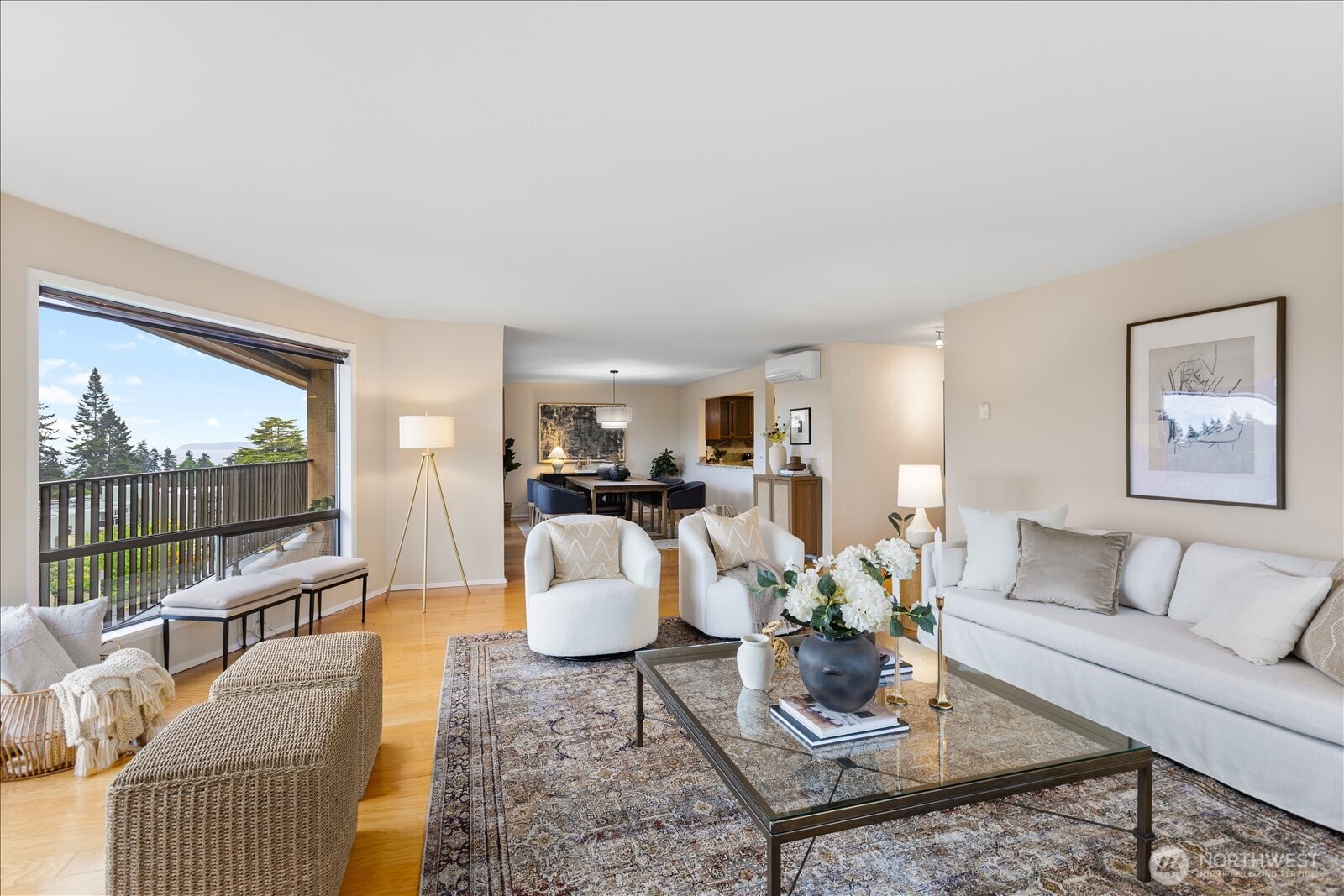 1005 5th Avenue S #301, Edmonds, WA 98020