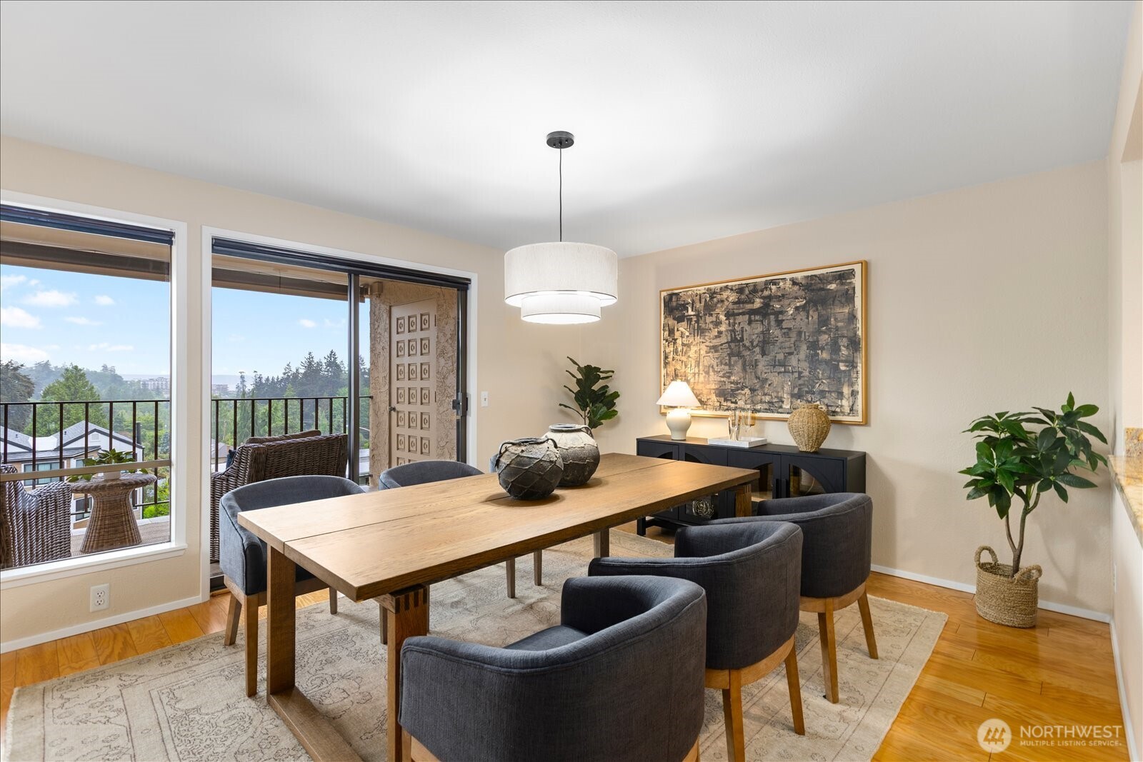 1005 5th Avenue S #301, Edmonds, WA 98020