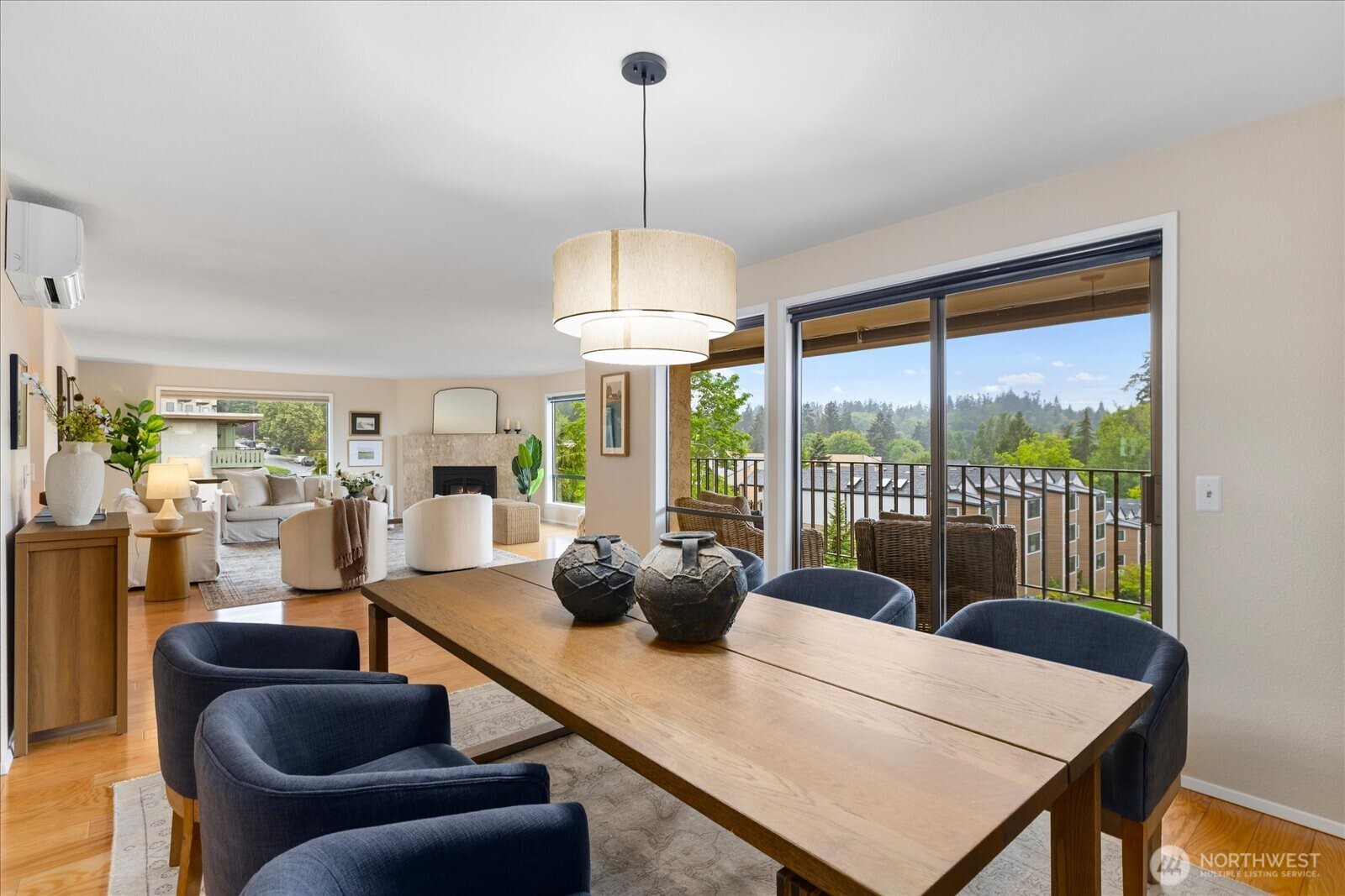 1005 5th Avenue S #301, Edmonds, WA 98020