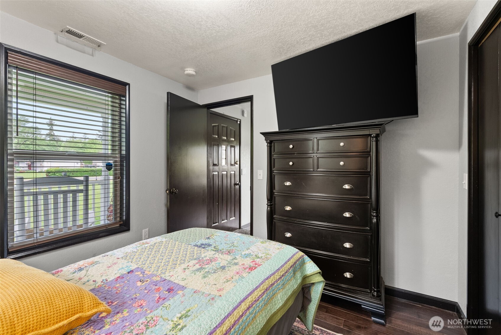 19132 Albany Street SW, Rochester, WA 98579