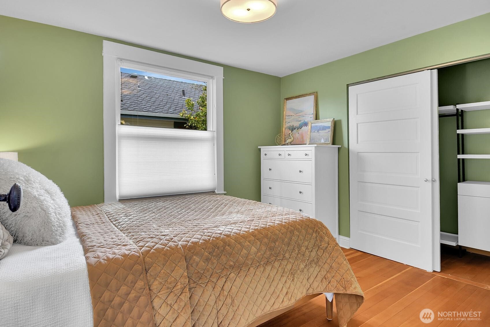 511 N 82nd Street , Seattle, WA 98103
