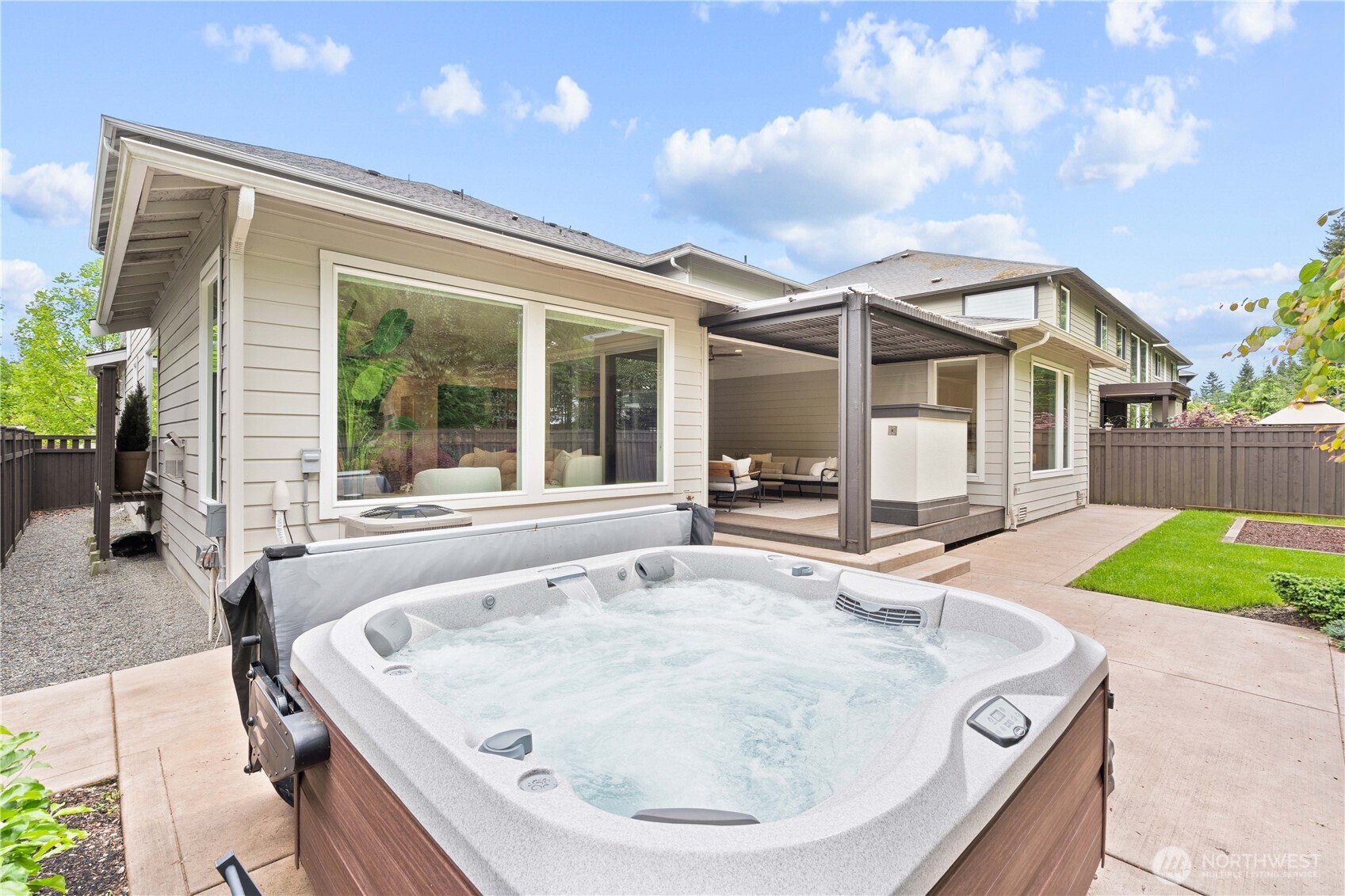 14512 Overlook Drive E, Bonney Lake, WA 98391-9659