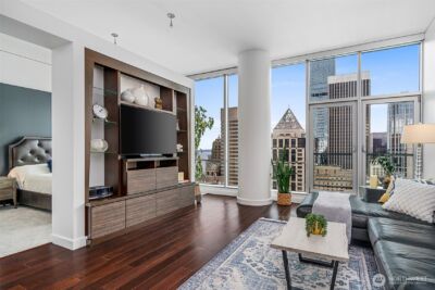 909 5th Avenue #1902, Seattle, WA 98104