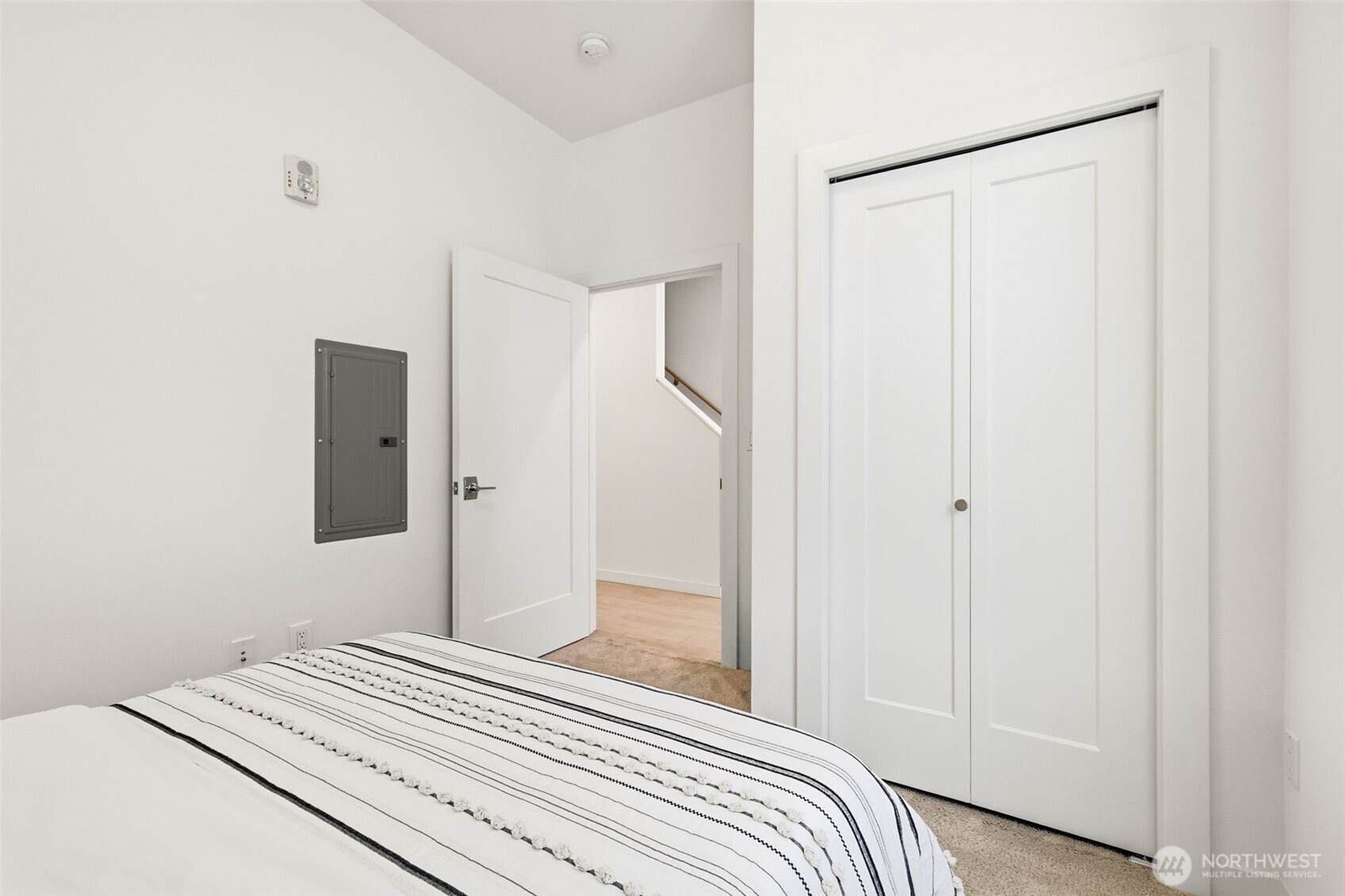 1498 NW 75th Street , Seattle, WA 98117
