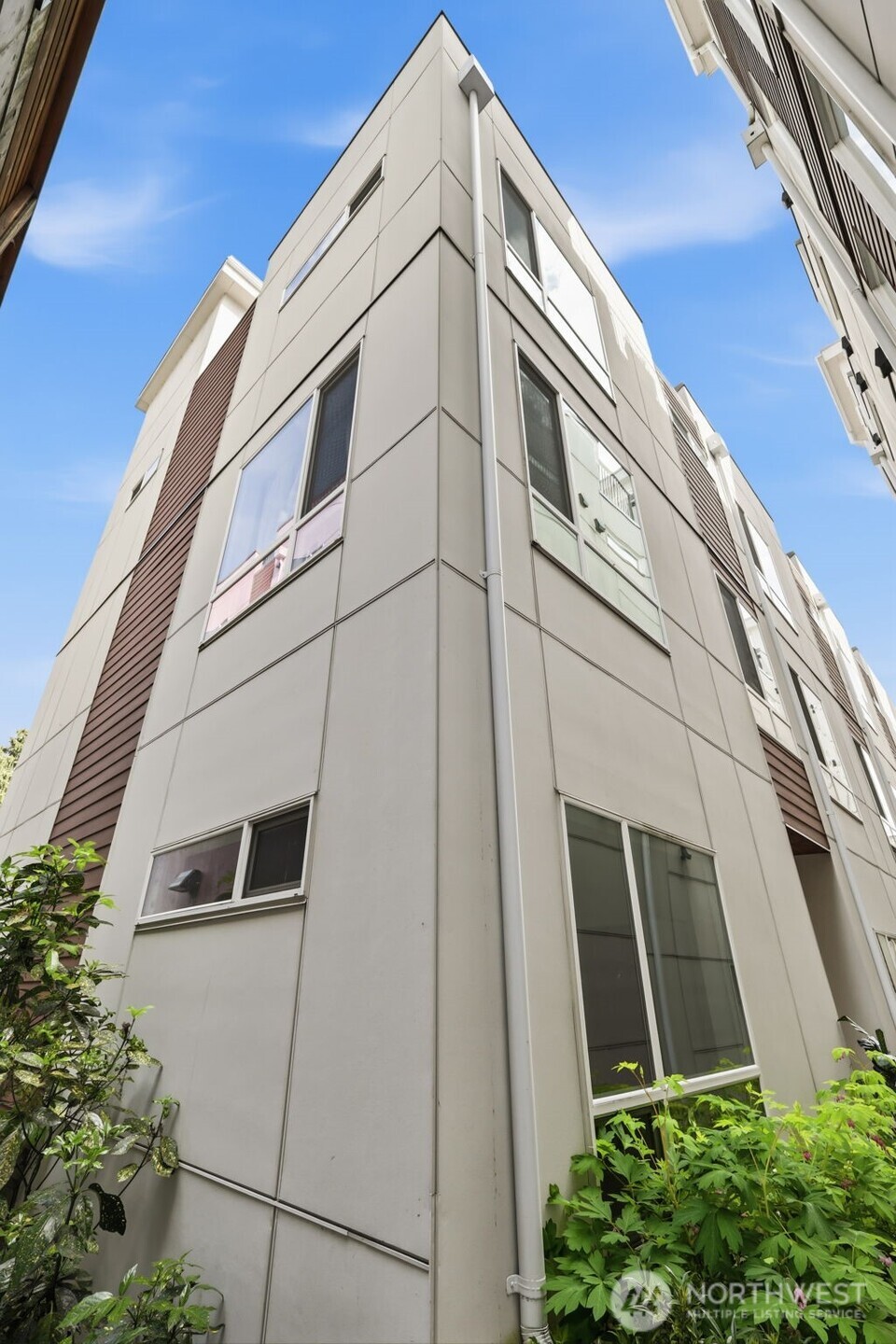 1498 NW 75th Street , Seattle, WA 98117