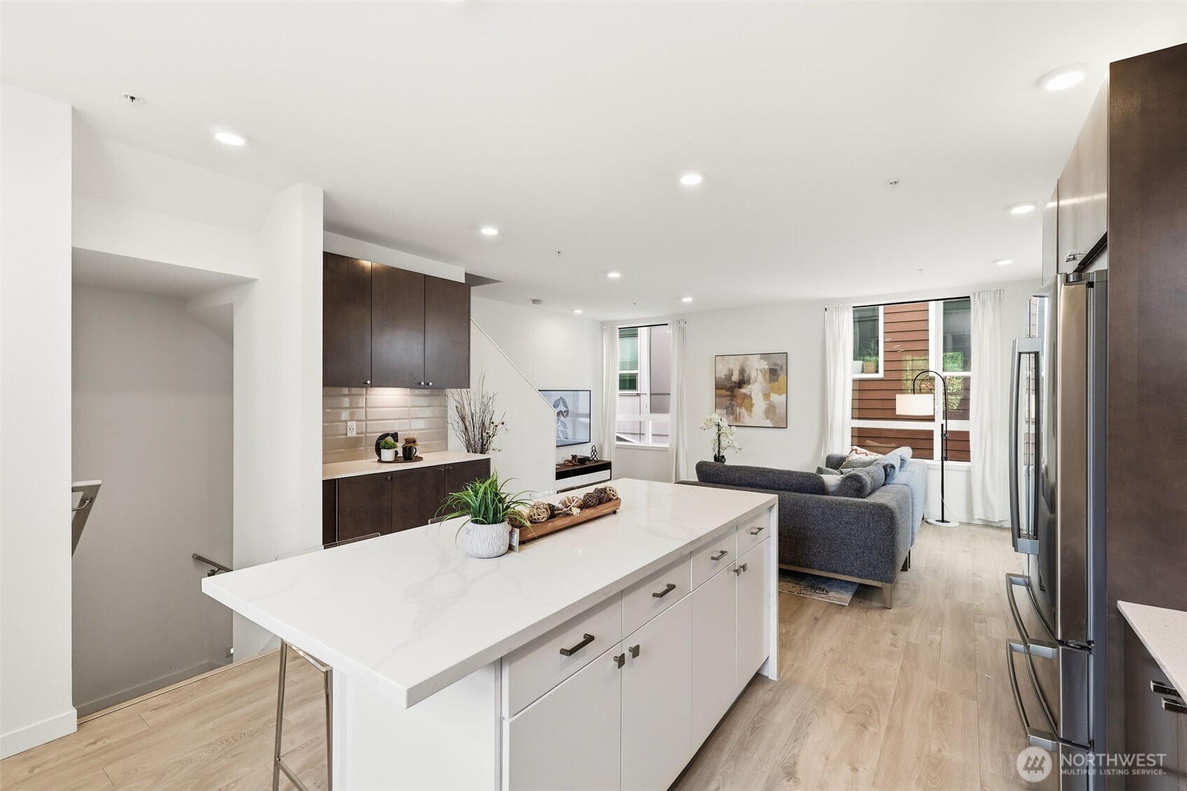 1498 NW 75th Street , Seattle, WA 98117