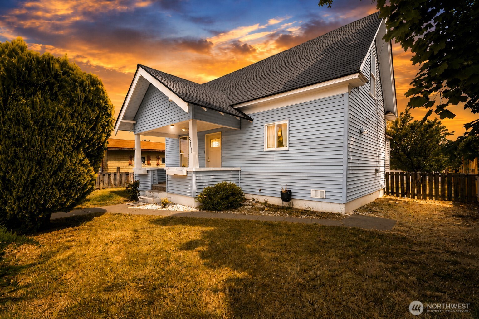 811 Cascade Street , Wenatchee, WA 98801