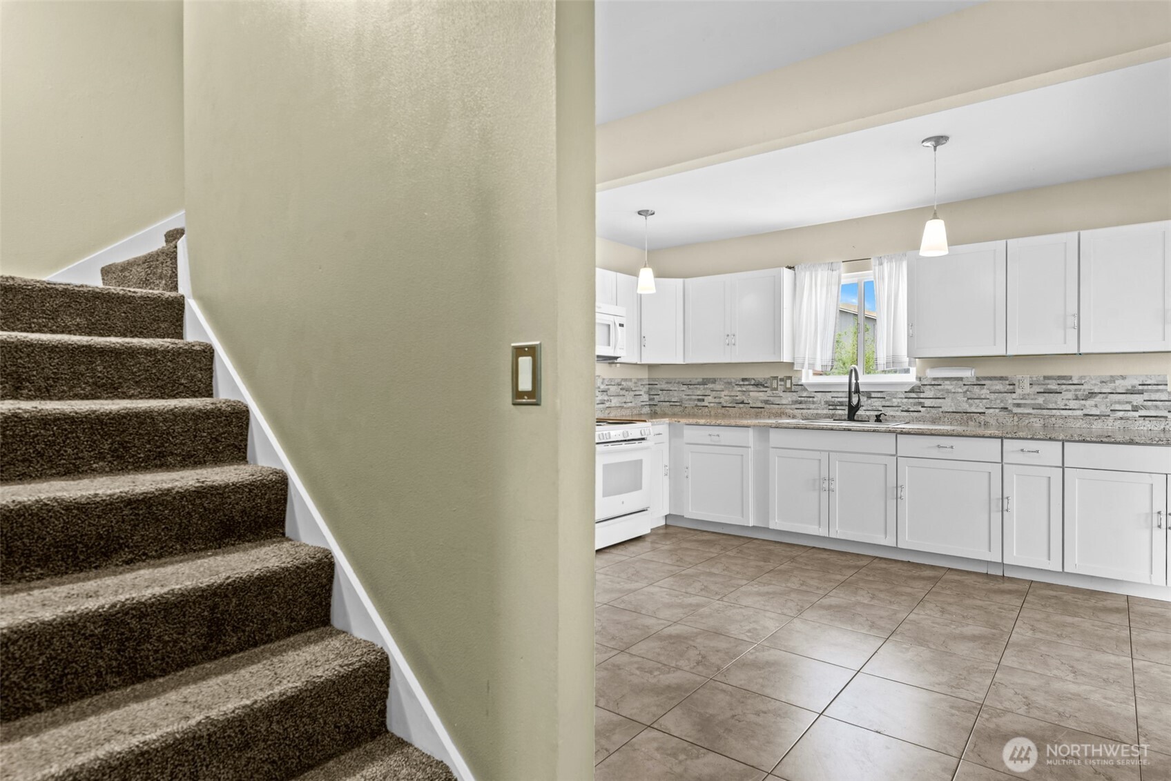 811 Cascade Street , Wenatchee, WA 98801