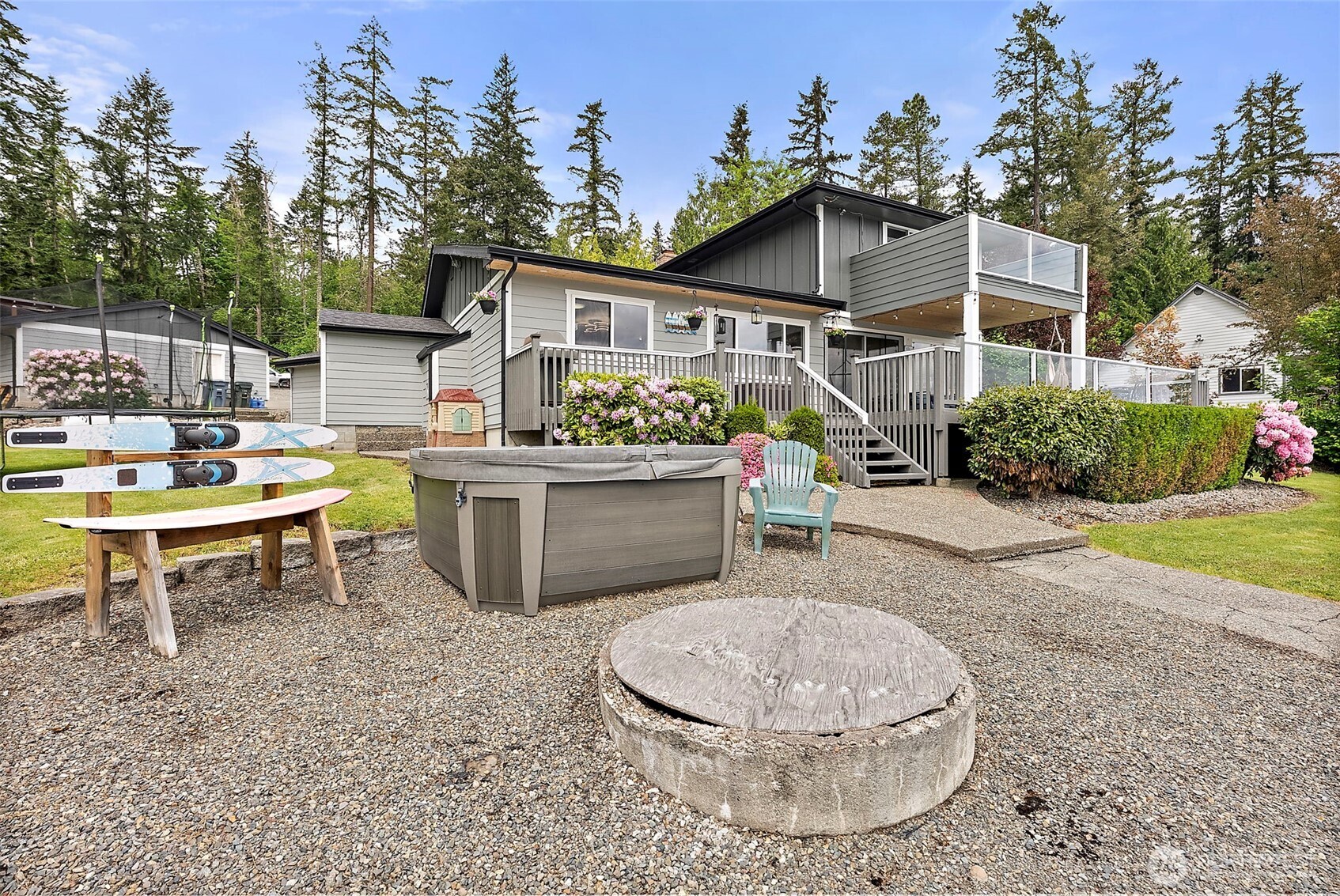33915 Tanwax Court E, Eatonville, WA 98328