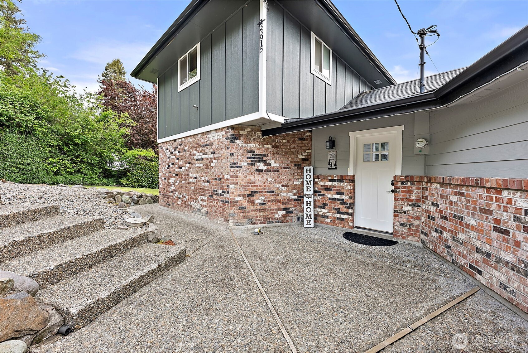 33915 Tanwax Court E, Eatonville, WA 98328