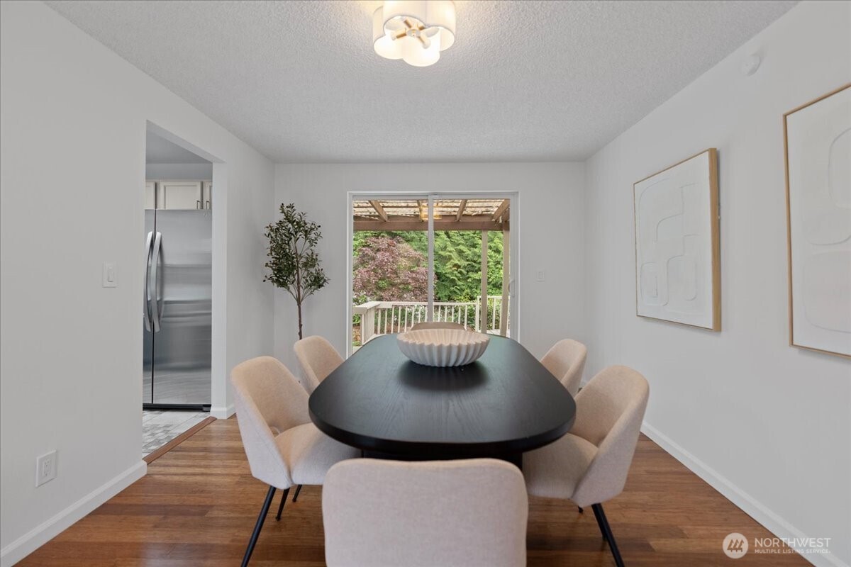 1340 NW Huckle Drive , Bremerton, WA 98311