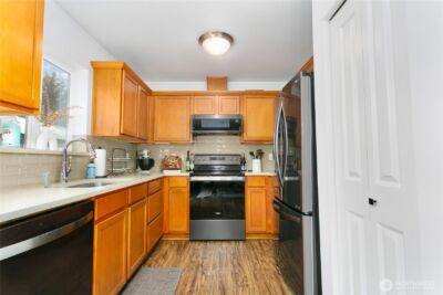 6336 Park Street E, Fife, WA 98424 - Photo 11