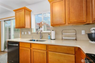 6336 Park Street E, Fife, WA 98424 - Photo 13