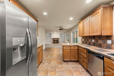7076 Prism Street SE, Lacey, WA 98513 - Photo 11