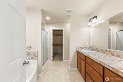 7076 Prism Street SE, Lacey, WA 98513 - Photo 25