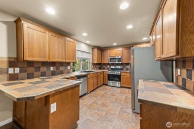 7076 Prism Street SE, Lacey, WA 98513 - Photo 9